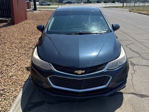 Used 2016 Chevrolet Cruze LS FWD image 2