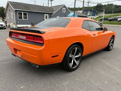 Used 2014 Dodge Challenger R/T RWD image 5