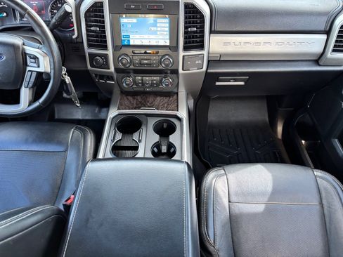 Used 2019 Ford F250 Lariat image 16