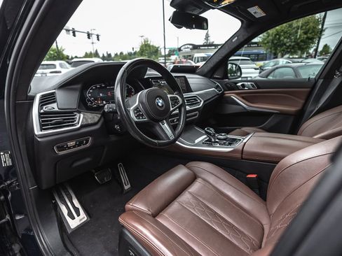 Used 2022 BMW X5 M50i w/ Executive Package AWD/4WD image 18