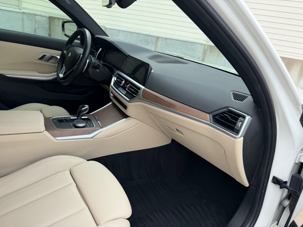 Used 2020 BMW 330i xDrive Sedan w/ Premium Package AWD/4WD image 23