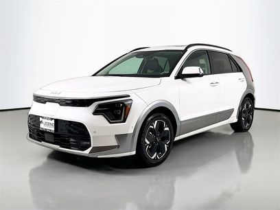 Used 2023 Kia Niro Wave w/ Wave Preserve Package