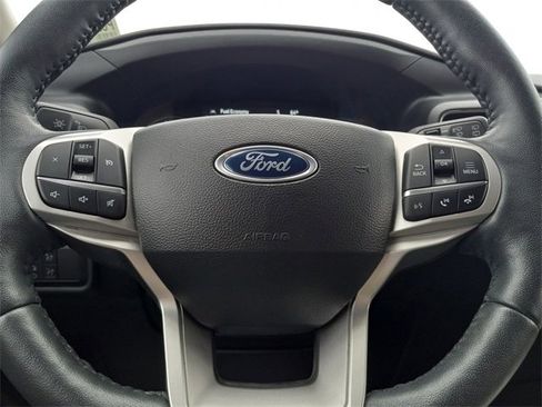 Used 2023 Ford Explorer XLT w/ Equipment Group 202A image 19