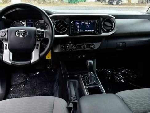 Used 2019 Toyota Tacoma SR5 image 14