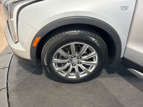 Used 2019 Cadillac XT4 Premium Luxury AWD/4WD image 37