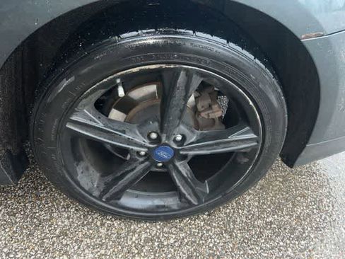 Used 2016 Ford Fusion SE image 9