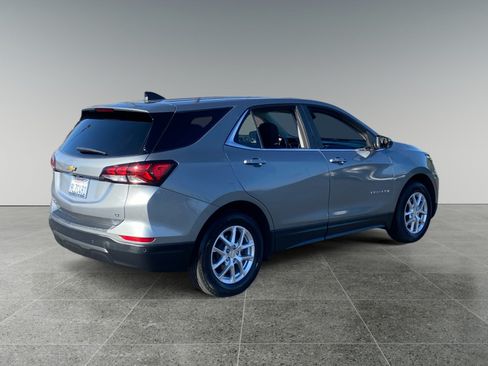 Used 2024 Chevrolet Equinox LT FWD image 5