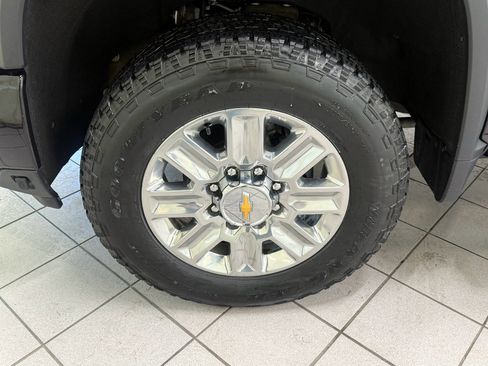 Certified 2024 Chevrolet Silverado 2500 High Country AWD/4WD image 12