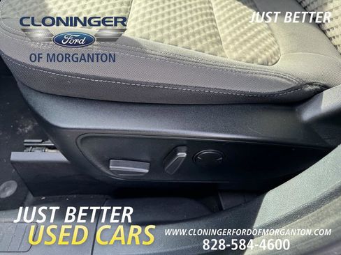 Used 2020 Ford Escape SE image 21