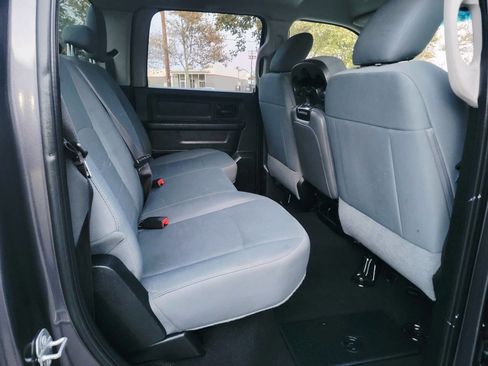 Used 2018 RAM 1500 ST w/ SXT Appearance Group image 13