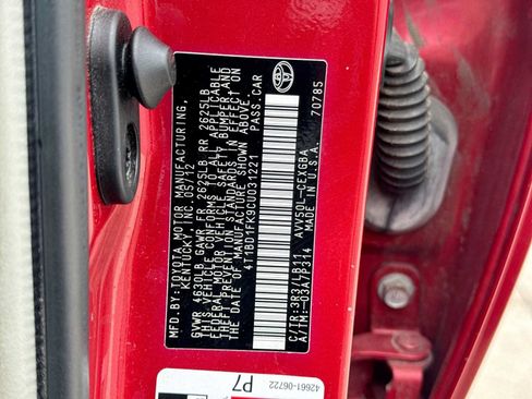 Used 2012 Toyota Camry XLE w/ Leather Pkg FWD image 30
