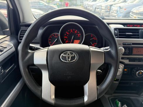 Used 2011 Toyota 4Runner SR5 AWD/4WD image 11
