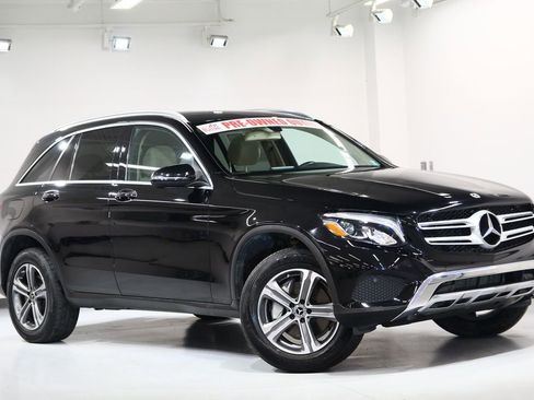Used 2019 Mercedes-Benz GLC 300 4MATIC image 7
