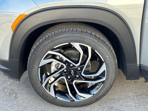 Used 2024 Chevrolet TrailBlazer RS w/ Driver Confidence Package image 23