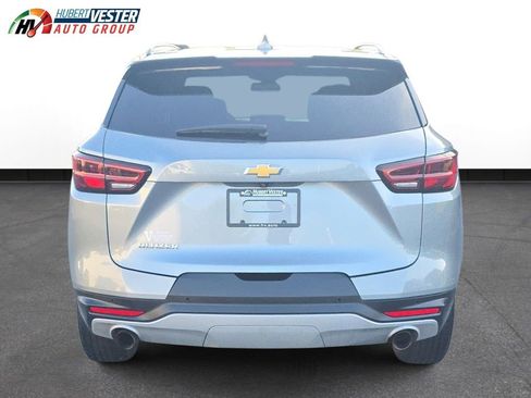 Used 2024 Chevrolet Blazer LT w/ Convenience Package FWD image 7