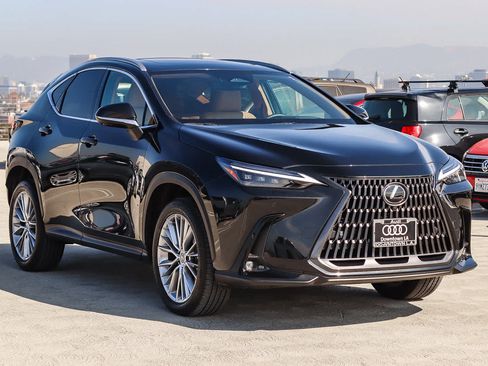 Used 2024 Lexus NX 350 AWD w/ Vision Package image 3