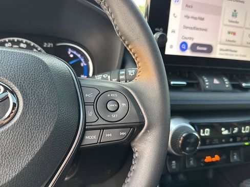 Used 2023 Toyota RAV4 XSE image 19