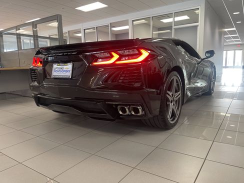 Used 2023 Chevrolet Corvette Stingray Preferred Conv w/ Chrome Exterior Badge Package image 4