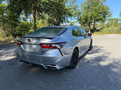 Used 2023 Toyota Camry SE image 9