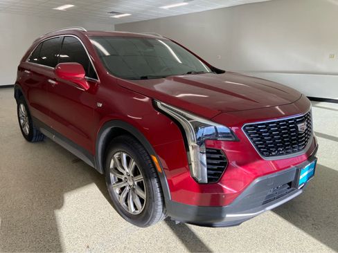 Used 2019 Cadillac XT4 Premium Luxury image 4