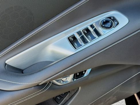 Used 2021 Chevrolet Corvette Stingray Convertible w/ 1LT image 20