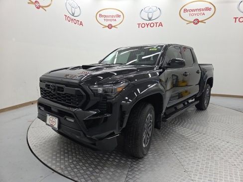 Used 2024 Toyota Tacoma TRD Sport image 2