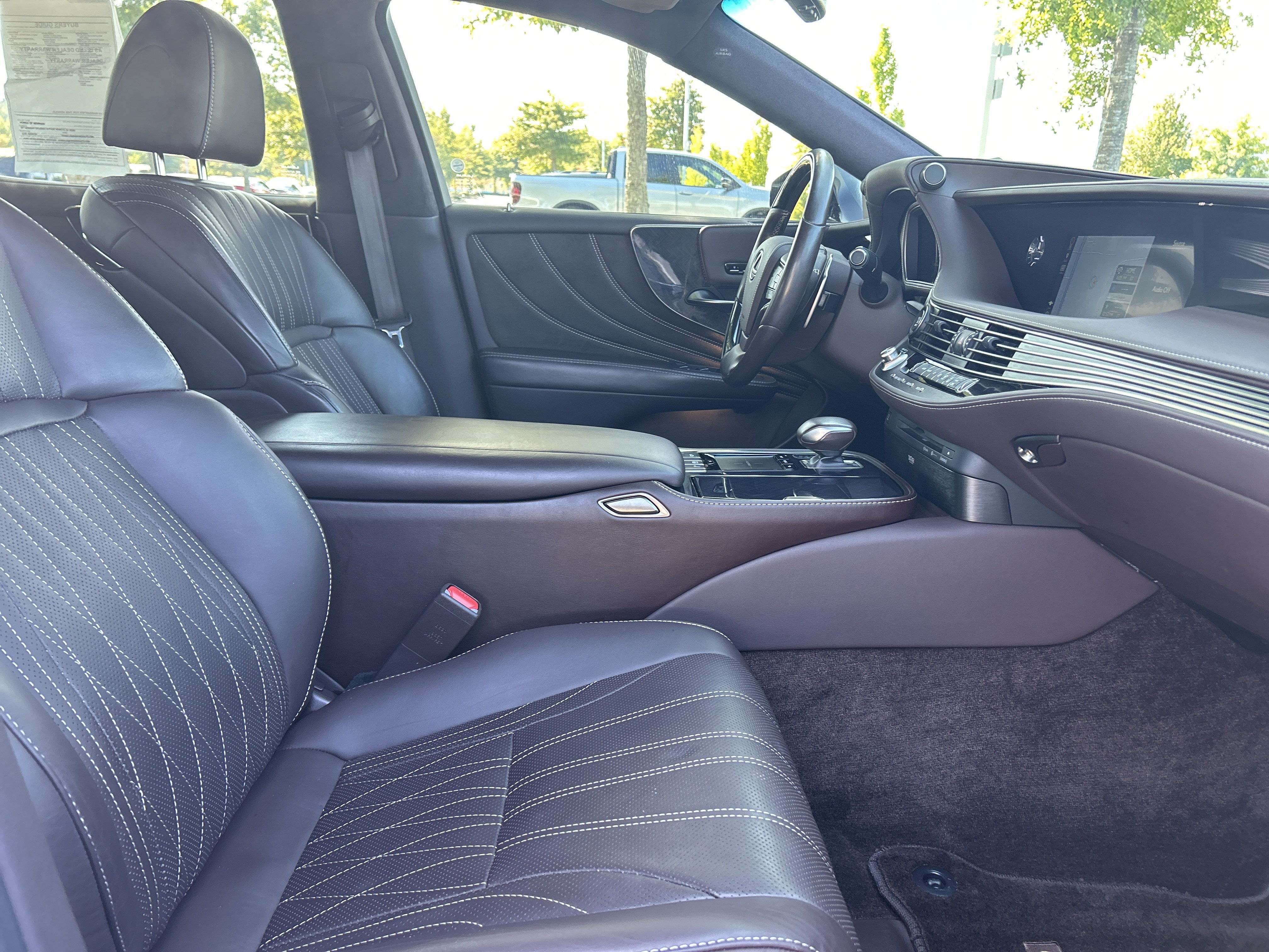 Used 2018 Lexus LS 500 w/ Interior Upgrade Package RWD image 31