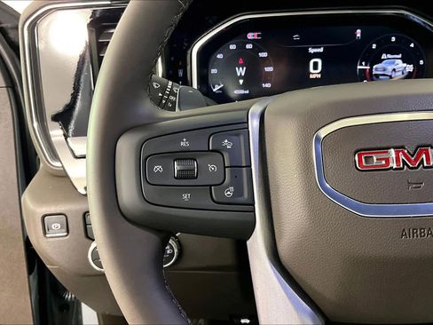 Used 2026 GMC Sierra 1500 SLT AWD/4WD image 24