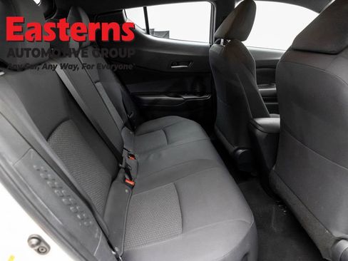 Used 2018 Toyota C-HR XLE FWD image 23