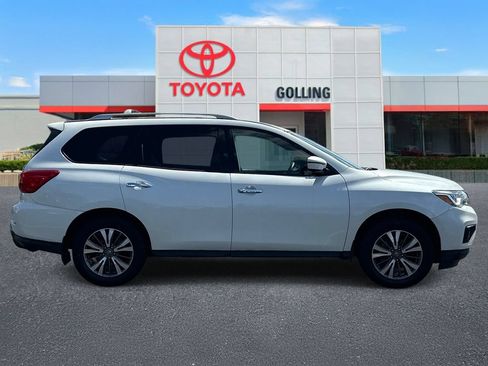 Used 2017 Nissan Pathfinder SL w/ SL Premium Package AWD/4WD image 6