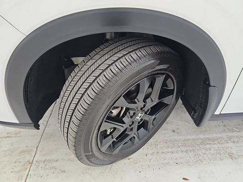 Used 2024 Honda HR-V Sport image 38