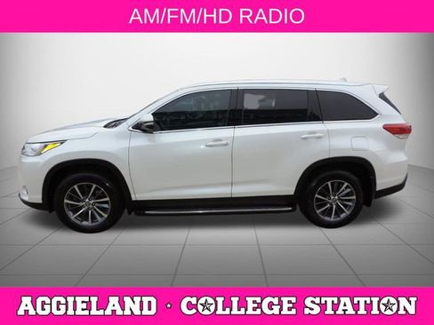 Used 2019 Toyota Highlander XLE FWD image 7