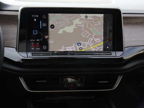 Used 2024 Volkswagen Atlas SEL image 33