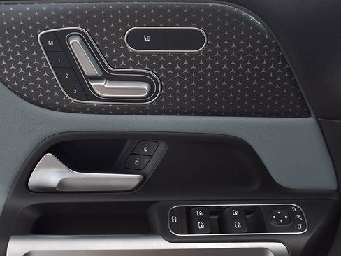 Certified 2026 Mercedes-Benz GLB 250 GLB 250 image 12