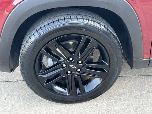 Used 2024 Chevrolet Trax ACTIV w/ Driver Confidence Package image 15