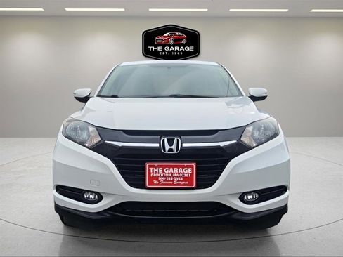 Used 2018 Honda HR-V EX image 11