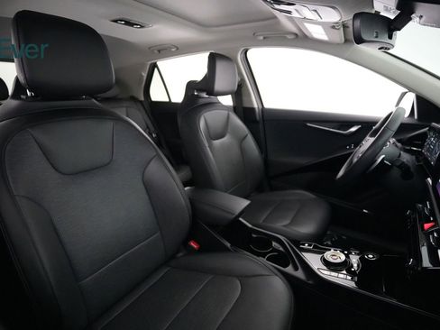 Used 2024 Kia Niro Wave image 23