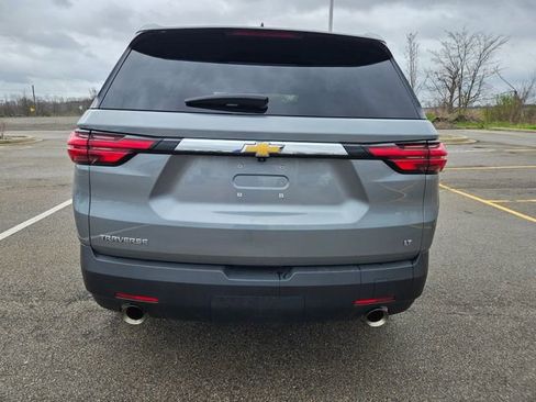 Used 2023 Chevrolet Traverse LT image 6