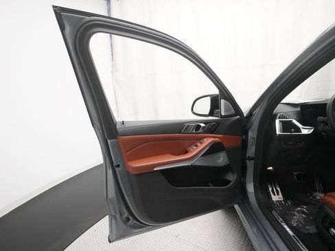 Used 2023 BMW X7 M60i w/ Executive Package AWD/4WD image 27