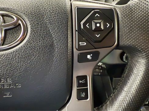 Used 2019 Toyota Tacoma SR5 image 13