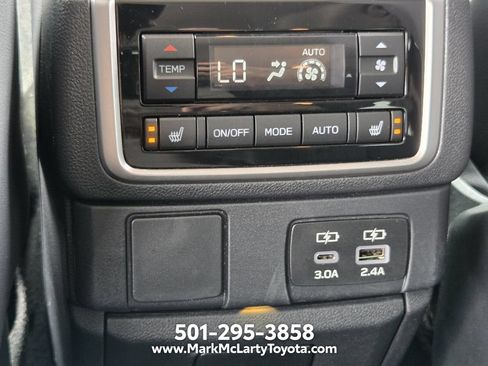 Used 2023 Subaru Ascent Limited AWD/4WD image 13