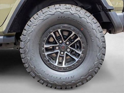 New 2026 Jeep Wrangler Unlimited Rubicon AWD/4WD image 10