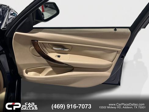 Used 2014 BMW 320i Sedan RWD image 23