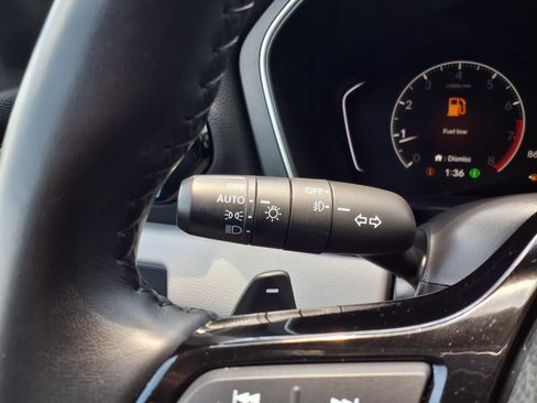 Used 2025 Honda Pilot Touring image 18