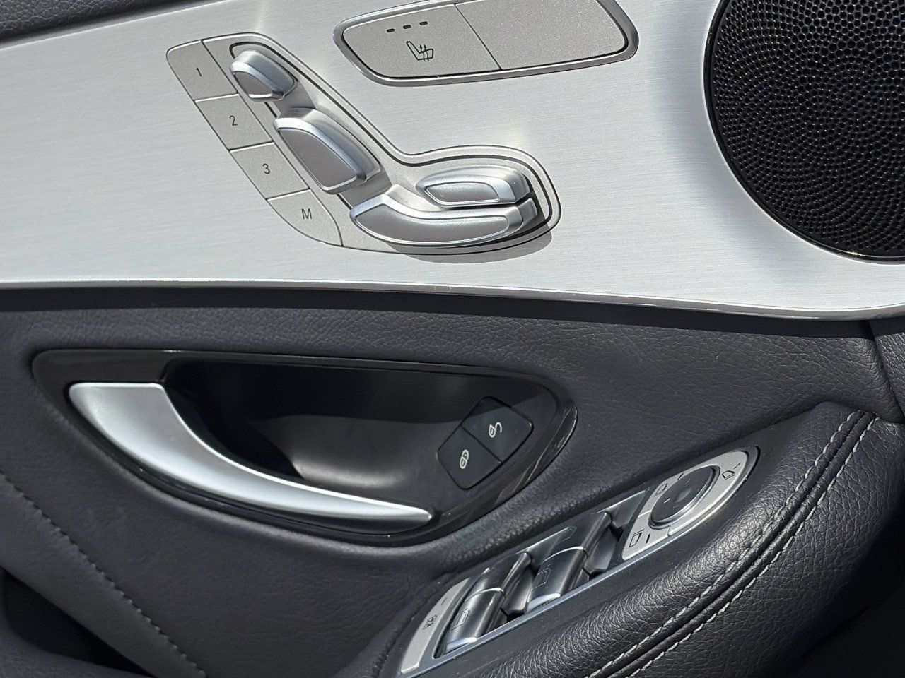 Used 2021 Mercedes-Benz C 300 Sedan image 20