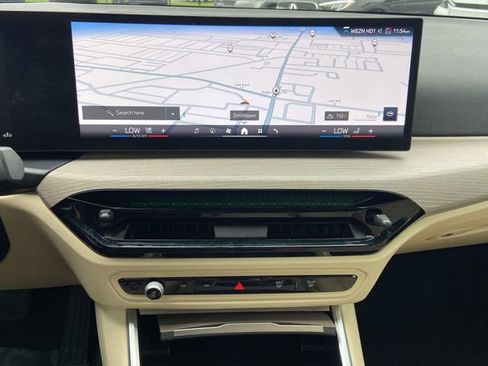 Used 2025 BMW 330i xDrive Sedan w/ Convenience Package AWD/4WD image 20