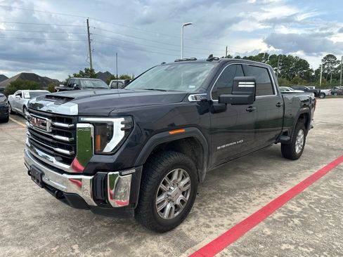 Used 2024 GMC Sierra 2500 SLE w/ SLE Value Package; AWD/4WD image 3