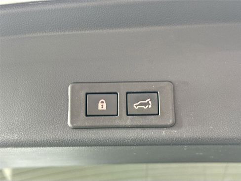 Used 2021 Subaru Ascent Limited w/ Technology Package image 43