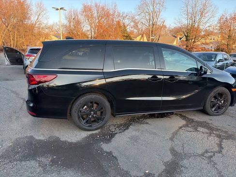 Certified 2023 Honda Odyssey Sport image 12