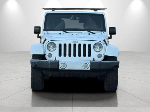 Used 2014 Jeep Wrangler Unlimited Sahara w/ Connectivity Group image 10